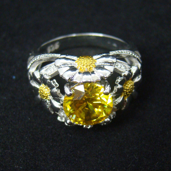 Jewelry - Daisy Citrine Silver 925 Ring Womens Size 8